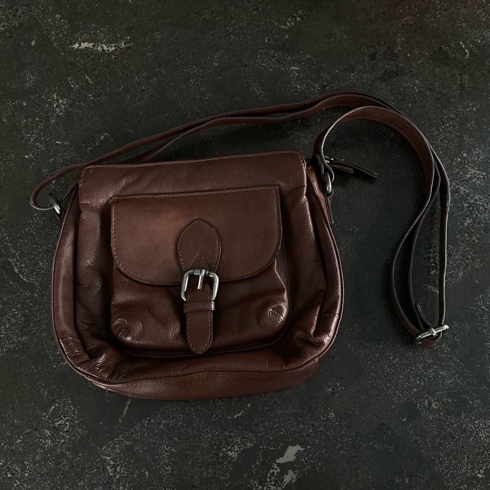 Vera Pelle Italian leather Vintage brown belted purse